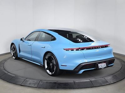 2020 Porsche Taycan - Photo 3