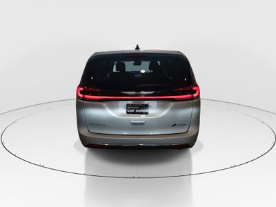 2023 Chrysler Pacifica - Photo 6