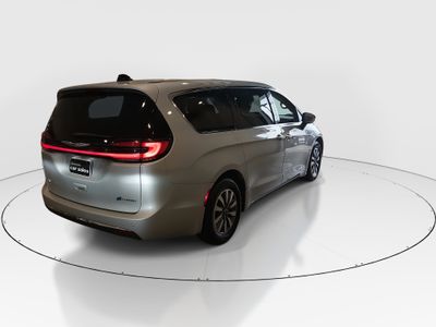 2023 Chrysler Pacifica - Photo 7