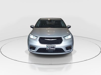 2023 Chrysler Pacifica - Photo 2