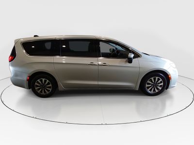 2023 Chrysler Pacifica - Photo 8