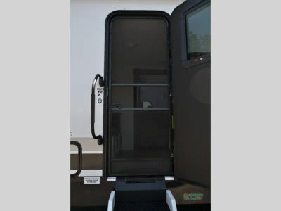 2027 Alliance RV Delta — photo 17 view
