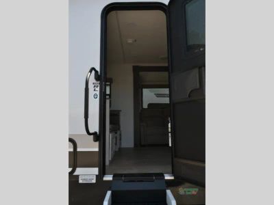 2027 Alliance RV Delta — photo 18 view