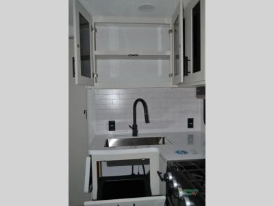 2027 Alliance RV Delta — photo 35 view