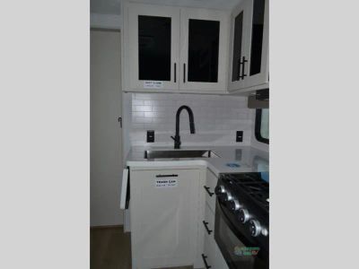 2027 Alliance RV Delta — photo 34 view