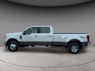 2017 Ford F-350SD — side profile view