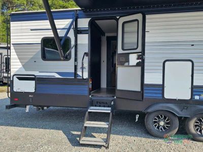 2026 Palomino Puma — photo 9 view