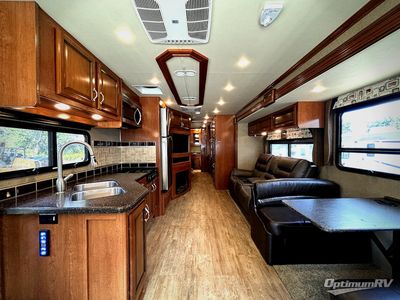 2018 Fleetwood Bounder - Photo 4