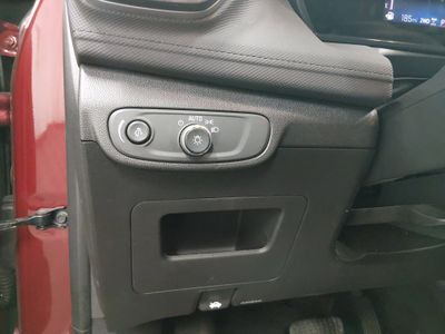 2025 Chevrolet Trailblazer — photo 13 view