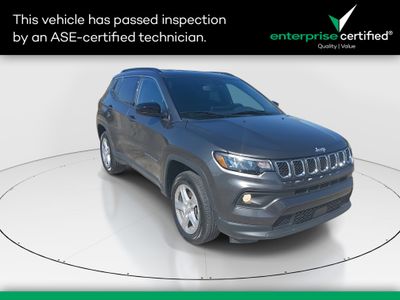 2024 Jeep Compass Latitude 4x4 — front three-quarter view