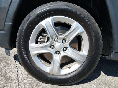 2024 Jeep Compass — photo 10 view
