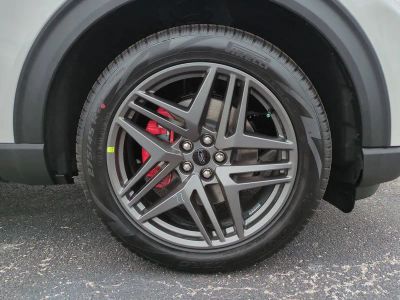 2026 Ford Explorer — photo 11 view