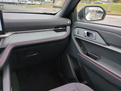 2026 Ford Explorer — photo 19 view