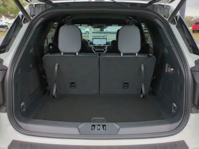 2026 Ford Explorer — photo 13 view