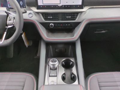 2026 Ford Explorer — photo 21 view