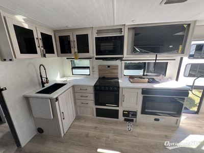 2025 Forest River Grand Surveyor - Photo 7
