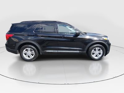 2023 Ford Explorer — photo 8 view