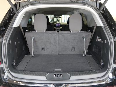 2023 Ford Explorer — photo 11 view
