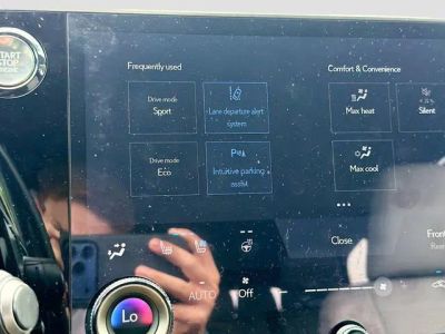 2025 Lexus TX — photo 32 view