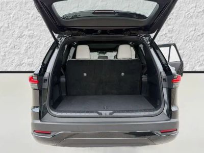 2025 Lexus TX — photo 12 view