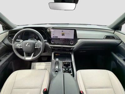 2025 Lexus TX — photo 17 view