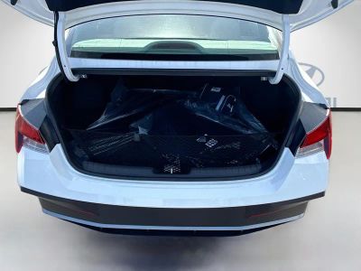 2026 Hyundai ELANTRA — photo 18 view