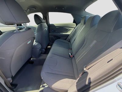 2026 Hyundai ELANTRA — photo 17 view