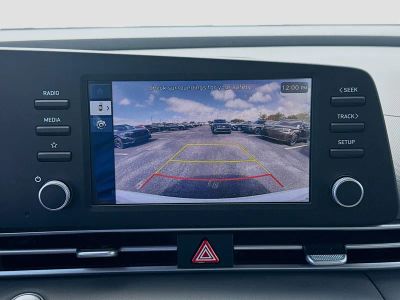 2026 Hyundai ELANTRA — photo 11 view