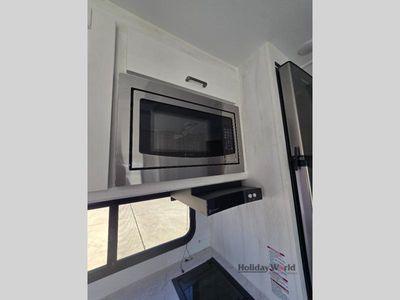 2026 Gulf Stream Conquest Class C - Photo 11