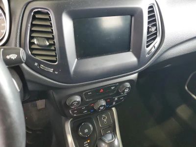 2021 Jeep Compass — photo 25 view