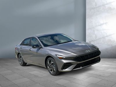 2025 Hyundai Elantra - Photo 16