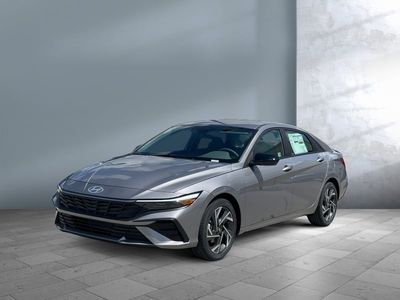 2025 Hyundai Elantra - Photo 1