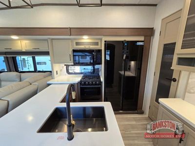 2026 Cougar 320RDS - Photo 9