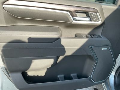 2026 Chevrolet Silverado 3500HD — photo 32 view