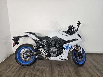 2026 Suzuki GSX-8R - Photo 7