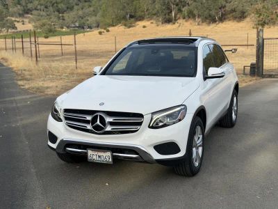 2017 Mercedes-Benz GLC-Class — side profile view