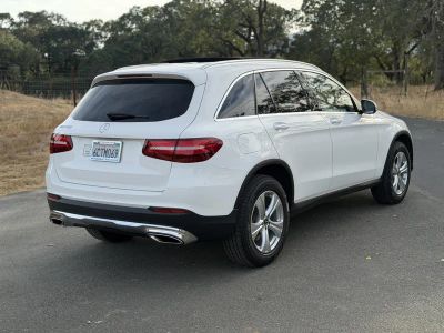 2017 Mercedes-Benz GLC-Class — engine compartment view