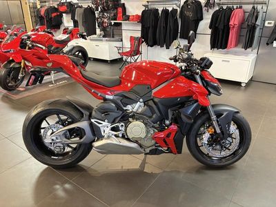 2026 Ducati Streetfighter V4 - Photo 7