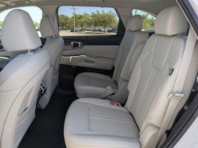 2026 Kia Sorento — photo 17 view