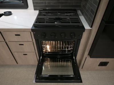 2026 Grand Design LINEAGE SERIES F - Photo 11