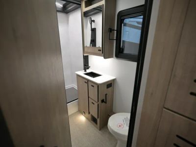 2026 Grand Design LINEAGE SERIES F - Photo 32