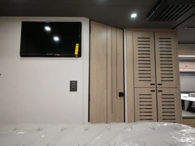2026 Grand Design LINEAGE SERIES F - Photo 29