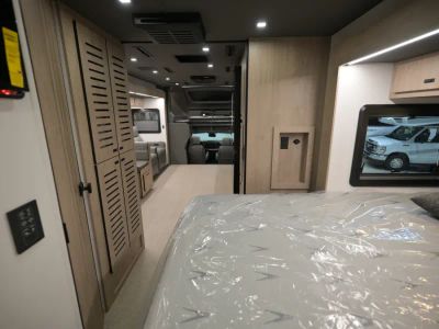 2026 Grand Design LINEAGE SERIES F - Photo 28