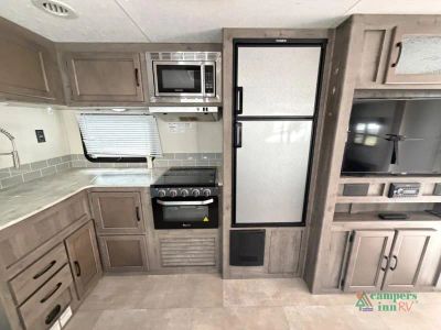 2021 Coachmen RV Apex Ultra-Lite - Photo 16