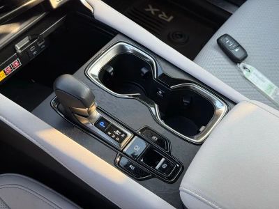 2024 Lexus RX 350 - Photo 32