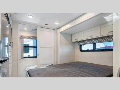 2023 Tiffin Motorhomes Wayfarer — photo 11 view