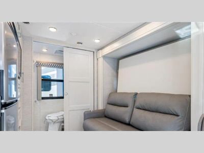 2023 Tiffin Motorhomes Wayfarer — photo 9 view