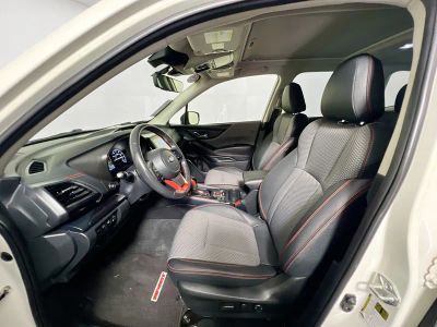 2023 Subaru Forester — photo 12 view
