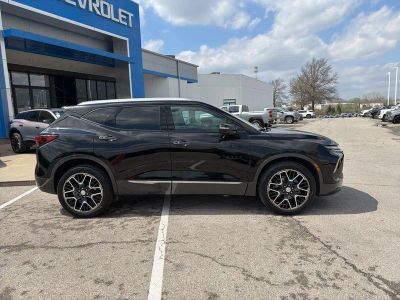 2023 Chevrolet Blazer - Photo 2