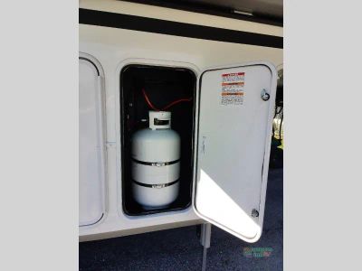 2026 Alliance RV Paradigm — photo 10 view